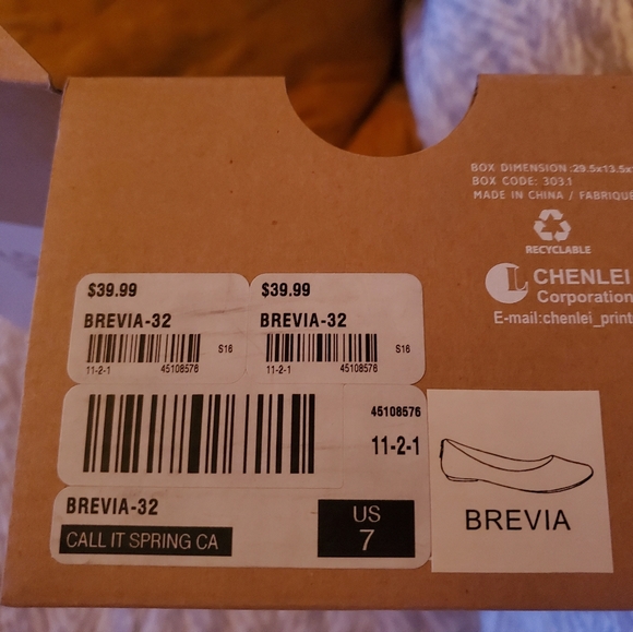 Animal print Flats sz 7 - Picture 4 of 4